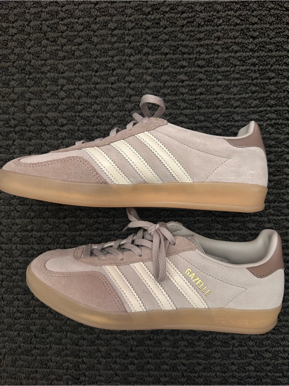 NWOB adidas suede tan Gazelle Sneakers women’s 7.5